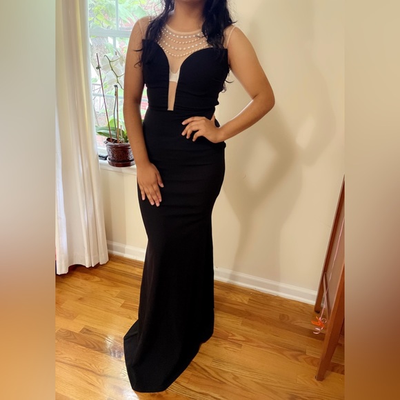 Windsor black prom dress - Picture 3 of 6